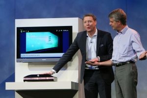 Hans Vestberg, le PDG d'Ericsson, fait office de conducteur humain