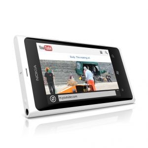 Le Nokia Lumia 800 blanc sera propos� � 499?