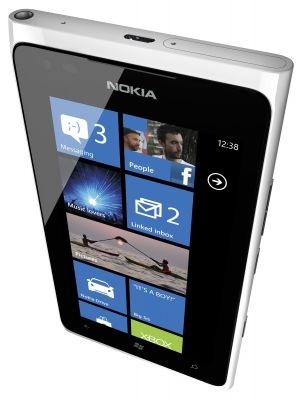 Le Nokia Lumia 900 sera commercialisé au prix de 599?.